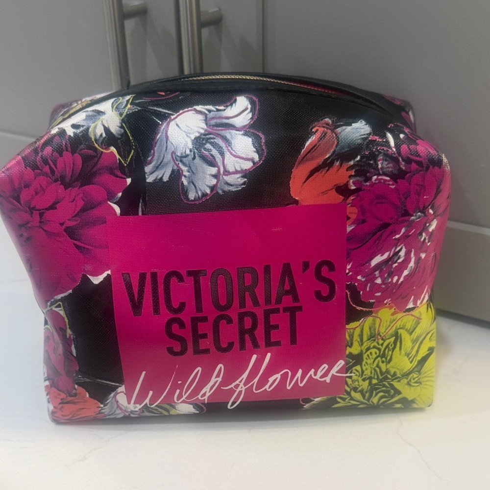 Victoria's Secret Wildflower Bombshell Limited Edition Cosmetic Case